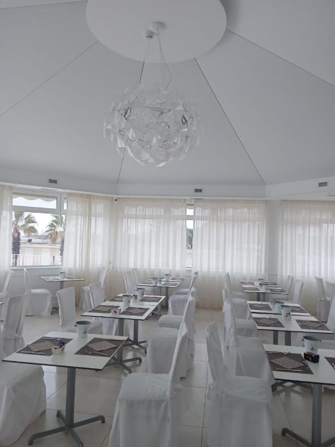 Hotel Lafayette Giovinazzo Eksteriør billede