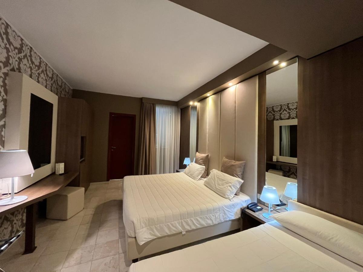Hotel Lafayette Giovinazzo Eksteriør billede
