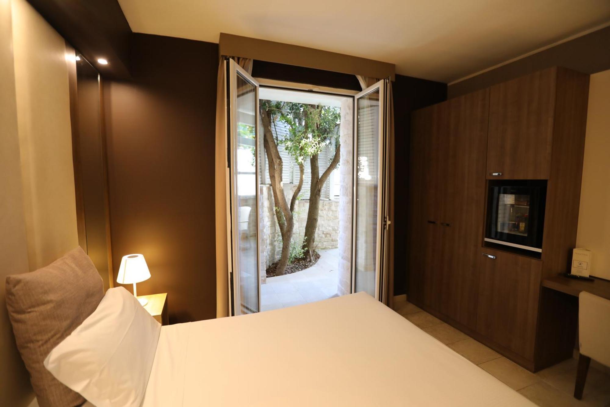 Hotel Lafayette Giovinazzo Eksteriør billede