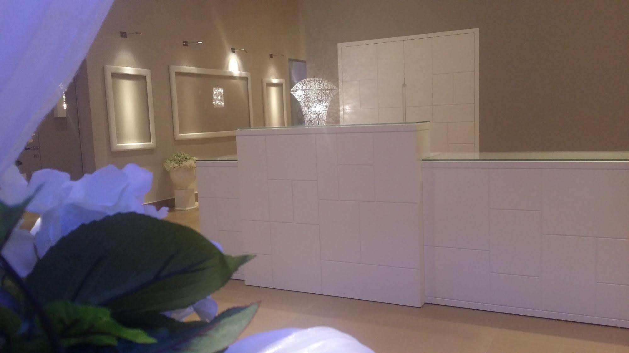Hotel Lafayette Giovinazzo Eksteriør billede